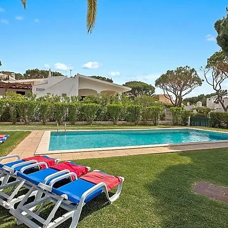 Sleeps 6 With Pool Air Con And Wifi *
