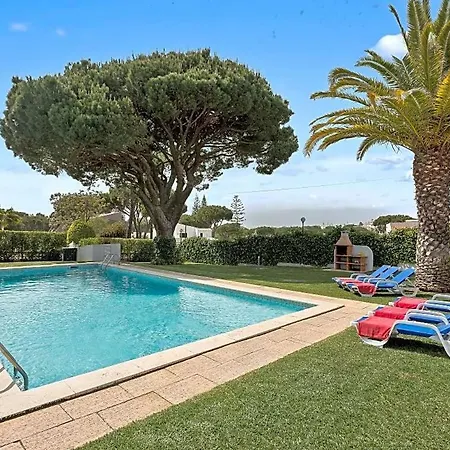 ヴィラ Sleeps 6 With Pool Air Con And Wifi *