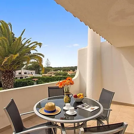 Sleeps 6 With Pool Air Con And Wifi ヴィラ