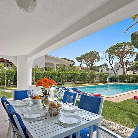 ヴィラ Sleeps 6 With Pool Air Con And Wifi ヴィラモウラ