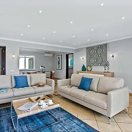 ヴィラ Sleeps 6 With Pool Air Con And Wifi ヴィラモウラ
